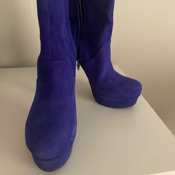 Women boots - Picture 1 of 2